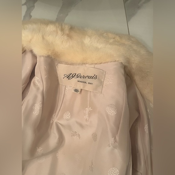 Creamy vintage mink jacket walking length Sharon Stone style made in 🇨🇦genuine - Picture 10 of 16